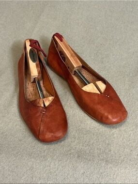 Kork-Ease Women's Leather Slip-On Flats in Rust Brown